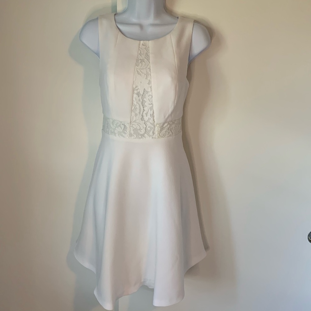 NWOT BCBGeneration Dress with Lace Inlay White Size 8